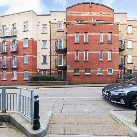 Inviting 2bd Flat 15 Mins From Heart Of Dublin! * Dublin